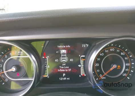 2023 Jeep Wrangler 4-Door High Tide 4X4 z USA, uszkodzony, nr VIN 1C4HJXDG5PW693865